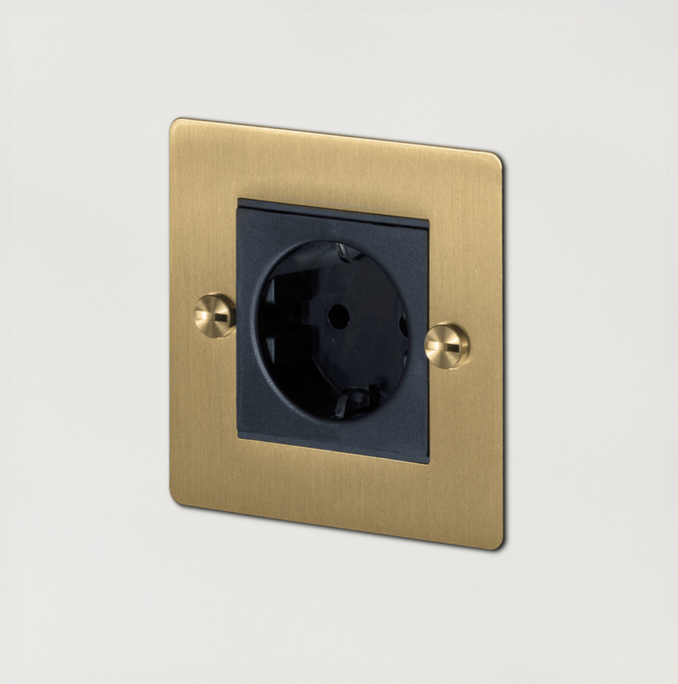 Buster and Punch 1G EURO SOCKET / BRASS - No.42 Interiors