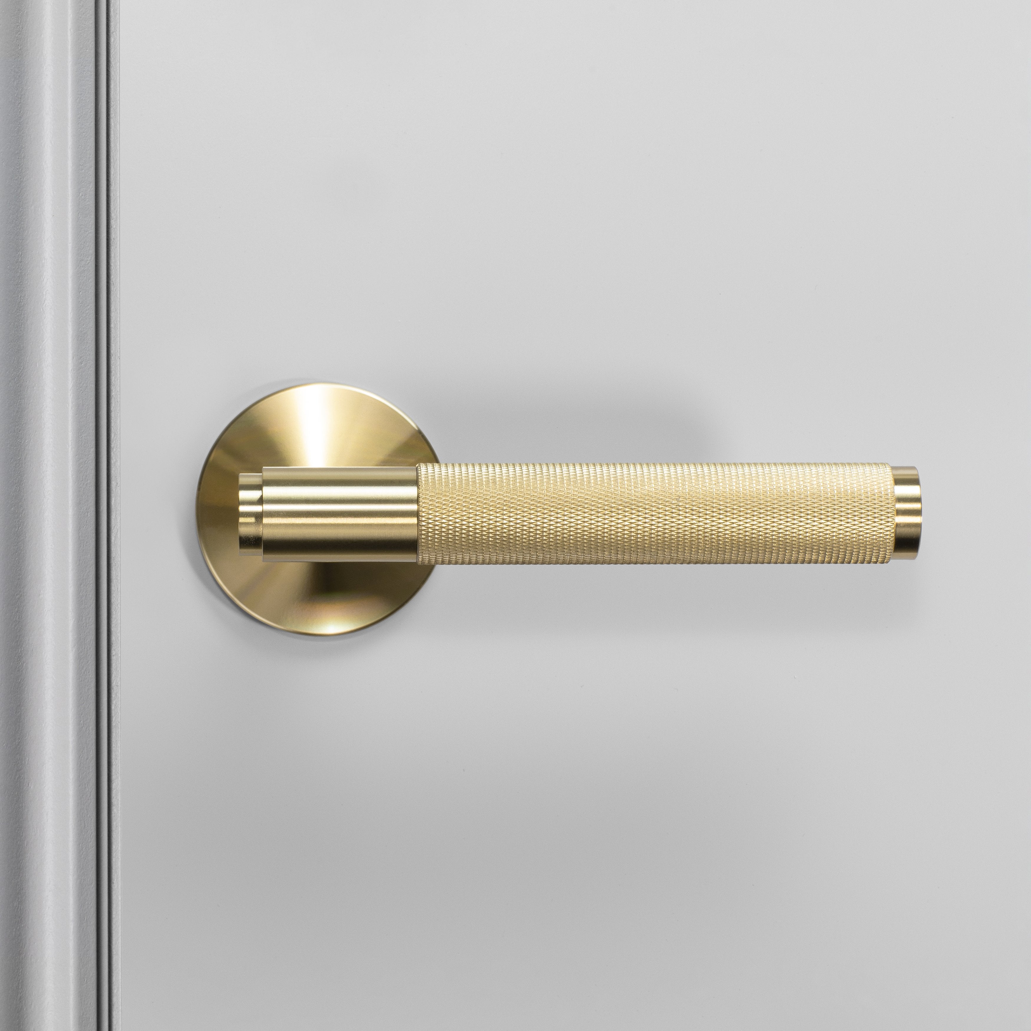 Buster and Punch DOOR LEVER HANDLE / BRASS - UNSPRUNG - 38MM