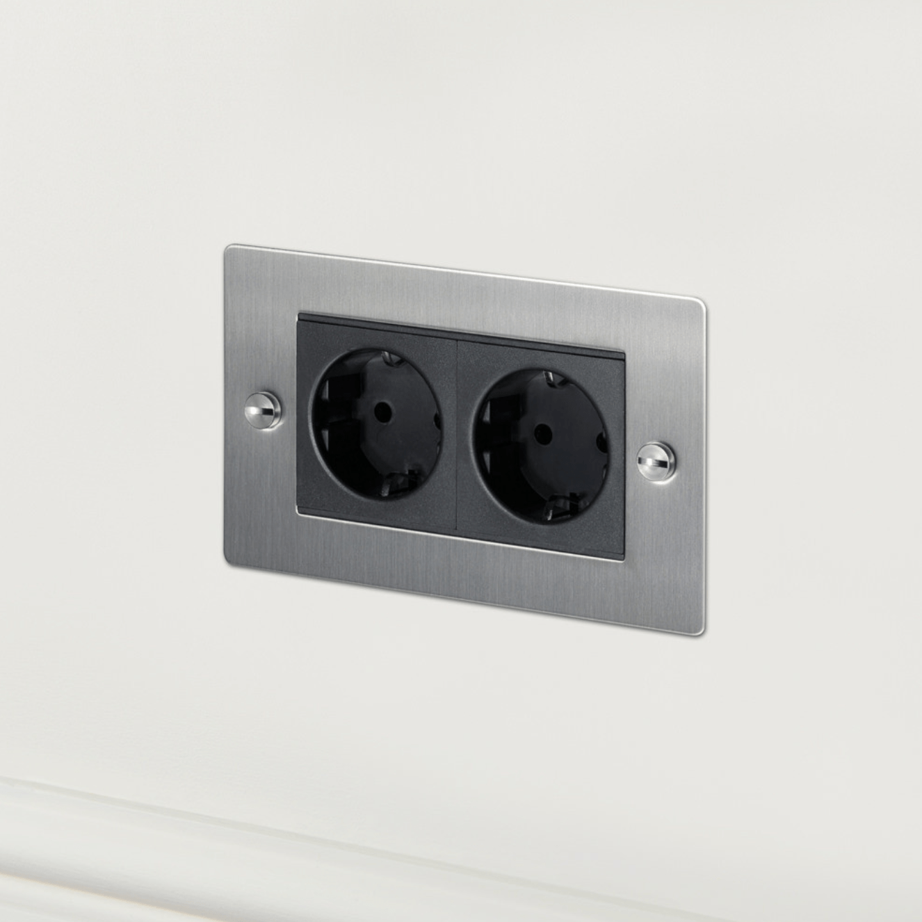Buster and Punch 2G EURO SOCKET / STEEL - No.42 Interiors