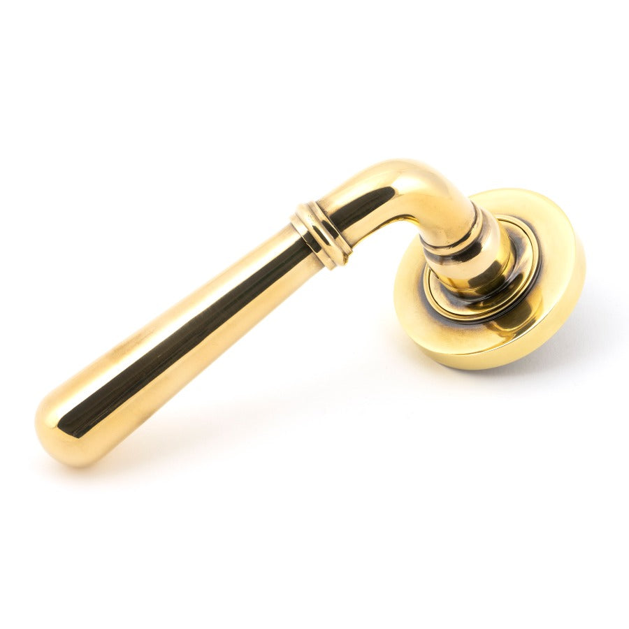 From the Anvil product code 45755 Aged Brass Newbury Lever on Rose Set (Plain) available at No.42 Interiors. Free Delivery on orders over £50. Looking for from the anvil stockists near me, No.42 Interiors on Carter Street, Uttoxeter has a wide range of From the Anvil Ironmongery on display and available to buy in-store or order with the option of next day delivery.