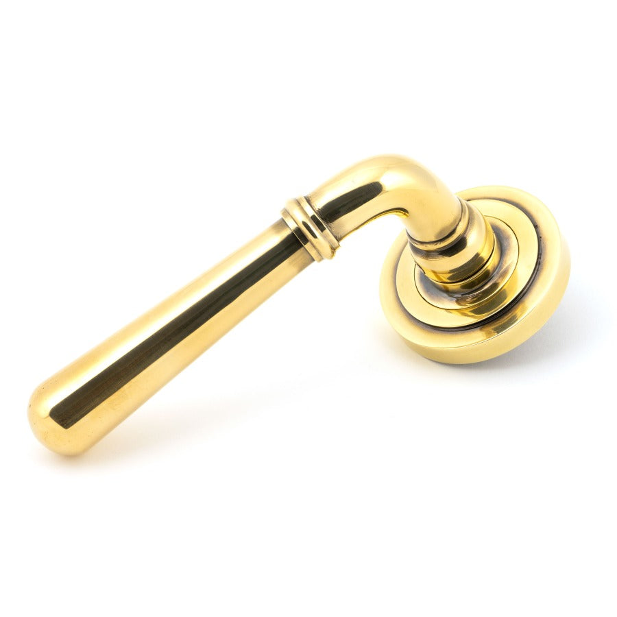 From the Anvil product code 45756 Aged Brass Newbury Lever on Rose Set (Art Deco) available at No.42 Interiors. Free Delivery on orders over £50. Looking for from the anvil stockists near me, No.42 Interiors on Carter Street, Uttoxeter has a wide range of From the Anvil Ironmongery on display and available to buy in-store or order with the option of next day delivery.
