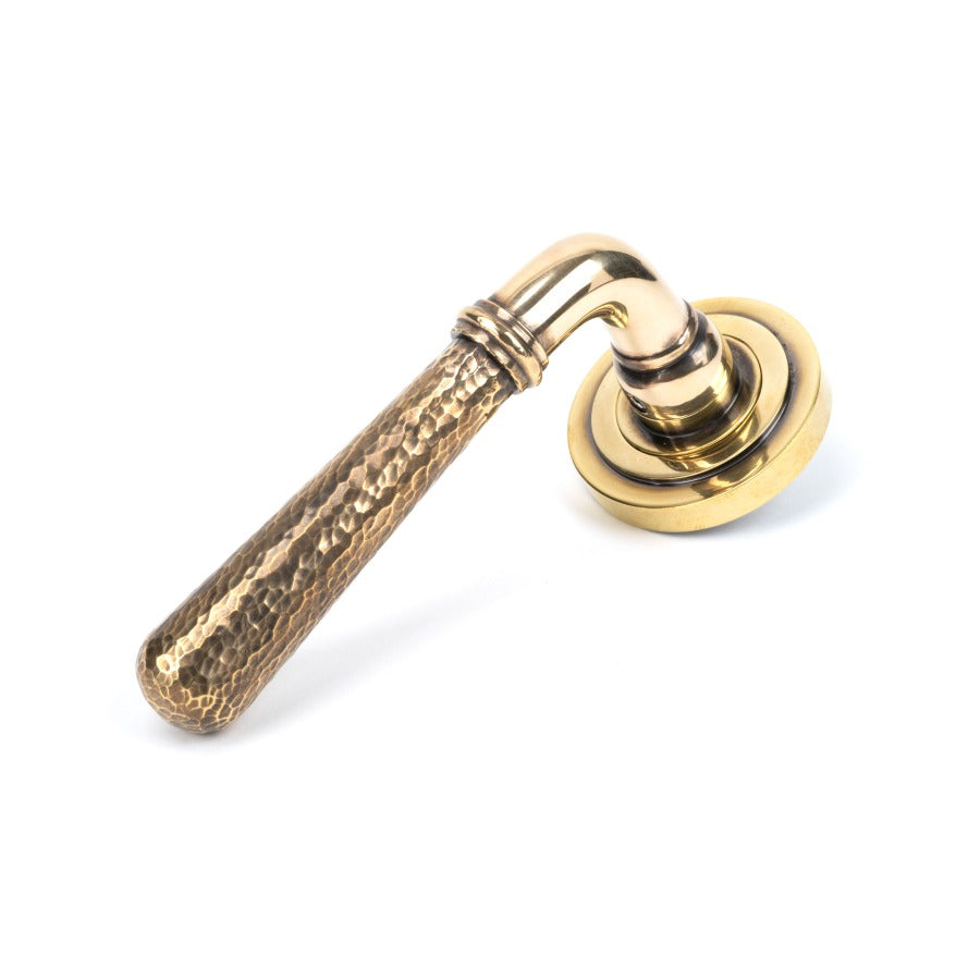From the Anvil product code 46070 Aged Brass Hammered Newbury Lever on Rose Set (Art Deco) available at No.42 Interiors. Free Delivery on orders over £50. Looking for a from the anvil stockists near me, No.42 Interiors on Carter Street, Uttoxeter has a wide range of From the Anvil Ironmongery on display and available