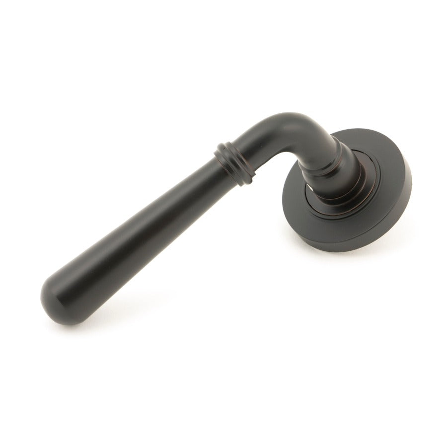 From the Anvil product code 50029 Aged Bronze Newbury Lever on Rose Set (Plain)- Unsprung, available at No.42 Interiors. Free Delivery on orders over £50. Looking for from the anvil stockists near me, No.42 Interiors on Carter Street, Uttoxeter has a wide range of From the Anvil Ironmongery on display and available to buy in-store or order with the option of next day delivery. 